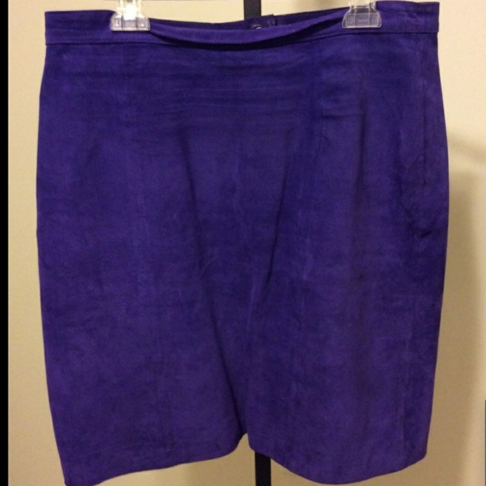 Global Identity G III vintage purple suede skirt see measurements